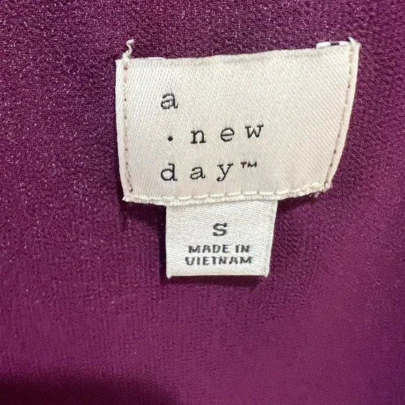 Top - Picture 3 of 3